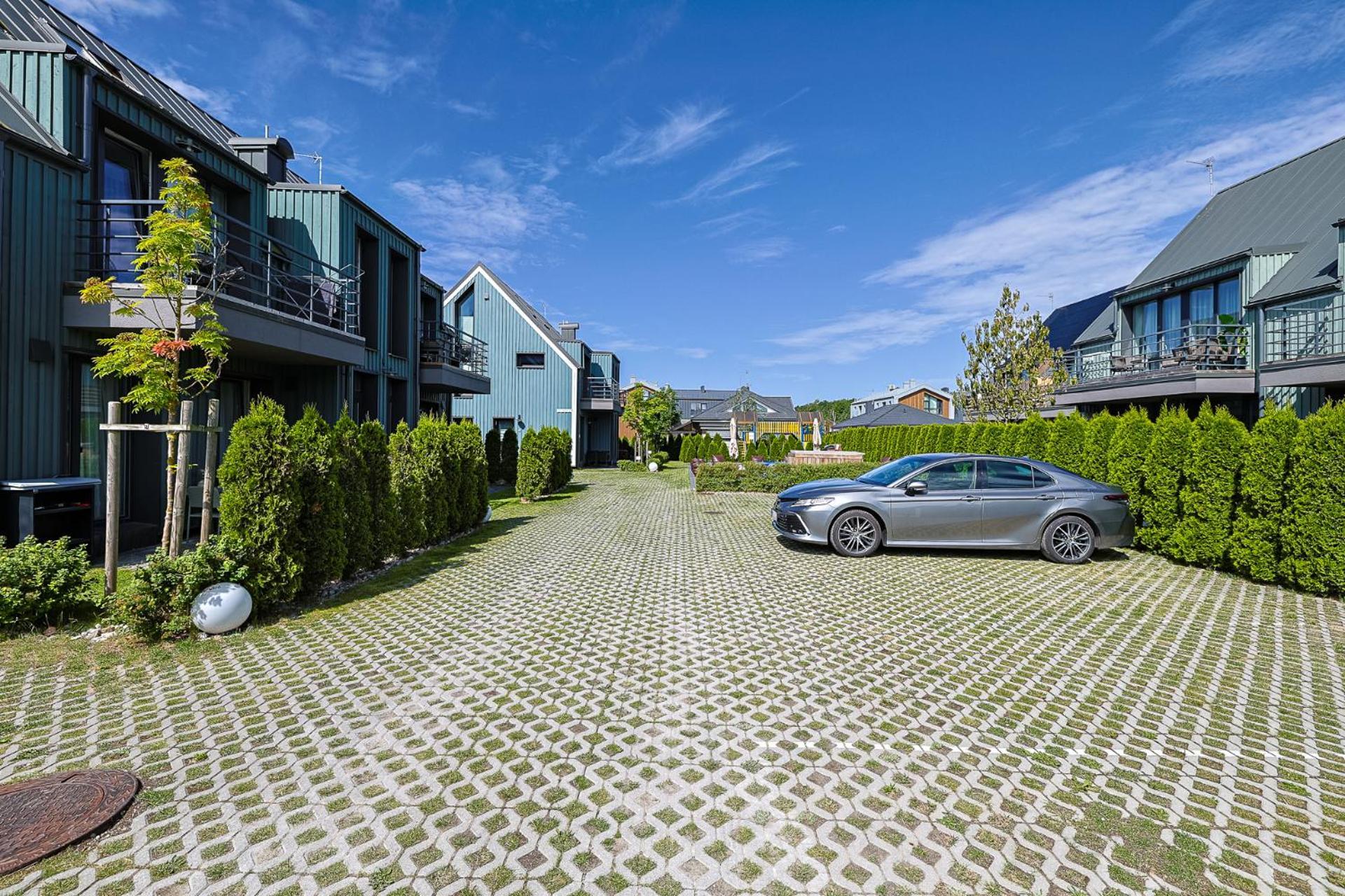 Green Shine Apartment, By Cohost Palanga Exterior photo